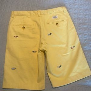Vineyard Vines boys shorts size 14